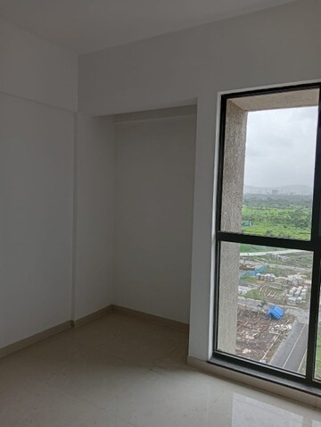 Room in 1 BHK Apartment at Lodha Lakeshore Greens, Dombivli East – for Sale