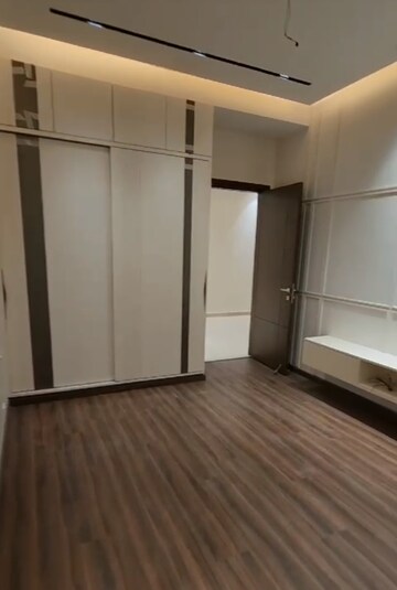 Room in 3 BHK Apartment at Sector 12 Dwarka – for Sale