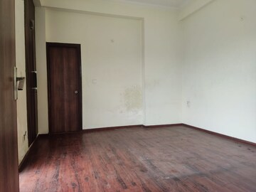 Room in 3 BHK Apartment at 3C Lotus Boulevard, Sector 100 – for Sale