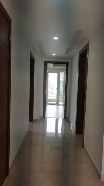 Building Lobby in 3.5 BHK Apartment at Ireo The Corridors, Sector 67a – for Sale