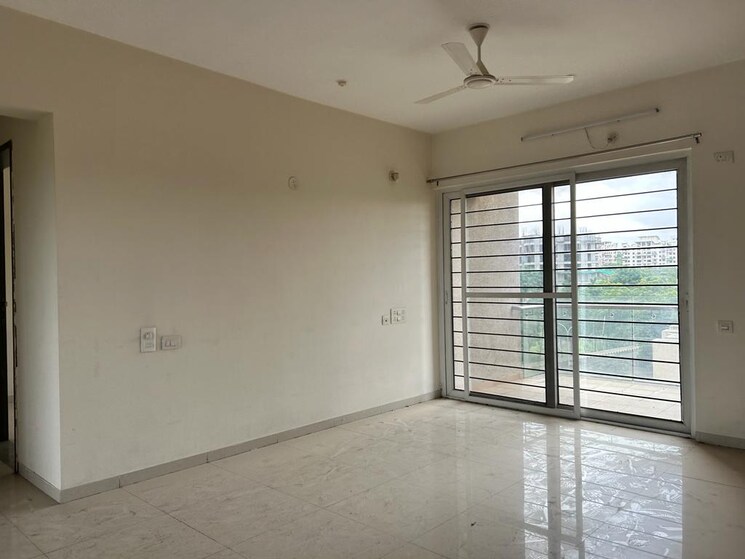 Room, kolte-patil-margosa-heights 1 Bedroom 700 Sq.Ft. Apartment In Mohammadwadi Pune 7391052