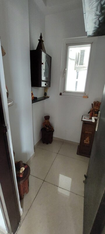 Bathroom in 2 BHK Apartment at Ajnara Daffodil, Sector 137 – for Sale