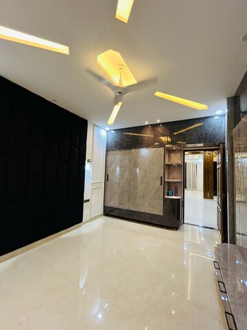 Room in 5 BHK Villa at Greater Mohali – for Sale