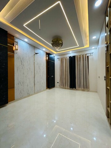 Room in 5 BHK Villa at Greater Mohali – for Sale