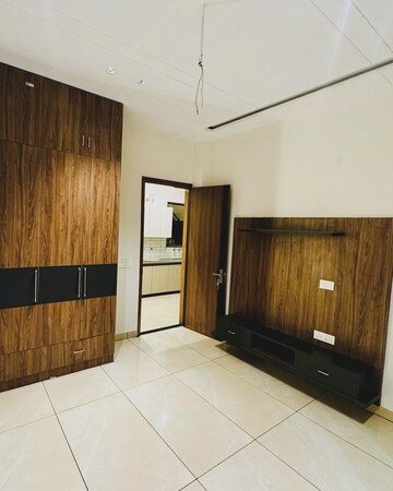 Room in 3 BHK Apartment at Greater Mohali – for Sale