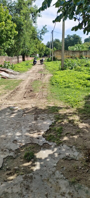 Plot Area in  Plot at Gomti Nagar – for Sale