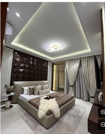 Room in 3 BHK Apartment at Vip Road – for Sale