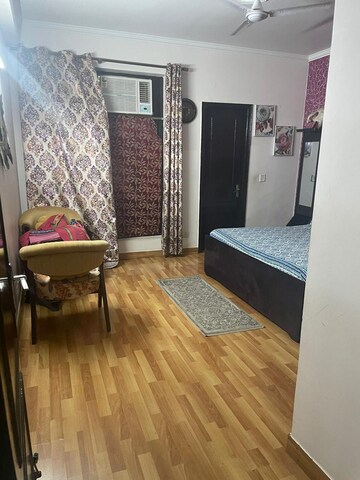 Kitchen in 3 BHK Builder Floor at Mayfield Garden – for Sale