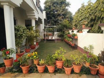 6+ BHK Independent House For Sale in Gomti Nagar