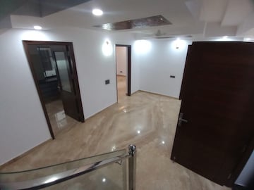 Kitchen in 6+ BHK Independent House at Sector 41 – for Sale