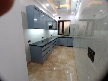 Kitchen in 6+ BHK Independent House at Sector 41 – for Sale