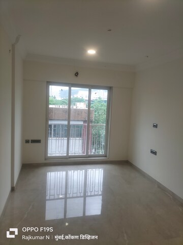 Room in 2 BHK Apartment at Crescent Silverwoods, Powai – for Sale