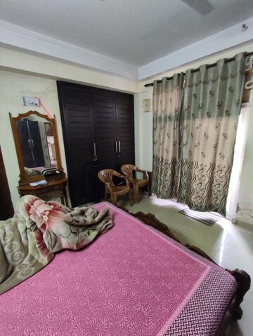 Bedroom in 3 BHK Apartment at Amrapali Platinum, Sector 119 – for Sale