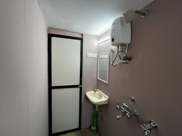 Bathroom in 1 BHK Apartment at Midcity Aashna, Bandra West – for Sale