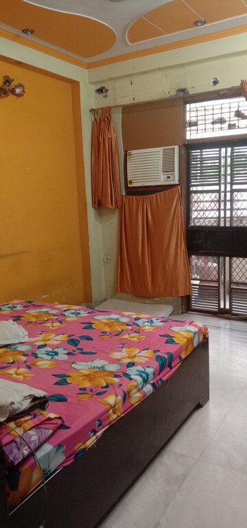 Bedroom in 3 BHK Builder Floor at Nehru Nagar Iii – for Sale