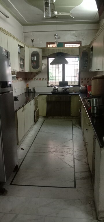 Kitchen in 3 BHK Builder Floor at Nehru Nagar Iii – for Sale