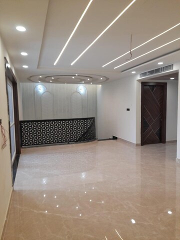 Living Room in 6+ BHK Independent House at Gomti Nagar – for Sale
