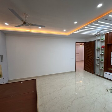 Room in 3 BHK Penthouse at Chattarpur – for Sale
