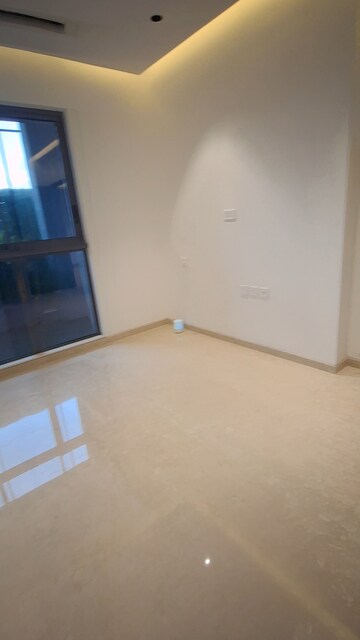Room in 3.5 BHK Apartment at K Raheja Amaltis, Sion West – for Sale
