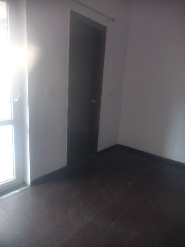 Furnished Amenities in 3.5 BHK Apartment at Bptp Park 81, Sector 81 – for Sale