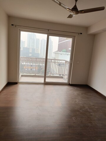 Room in 4 BHK Apartment at Ireo Victory Valley, Sector 67 – for Sale