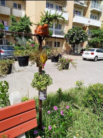 2 BHK Apartment – Garden View at Bptp Park Floors ii, Sector 76 - for Sale