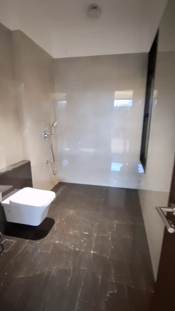 Bathroom, k-raheja-amaltis 4 Bedroom 2175 Sq.Ft. Apartment In Sion West Mumbai 7393950