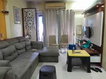 Living Room in 2 BHK Apartment at Hubtown Gardenia, Mira Road – for Sale