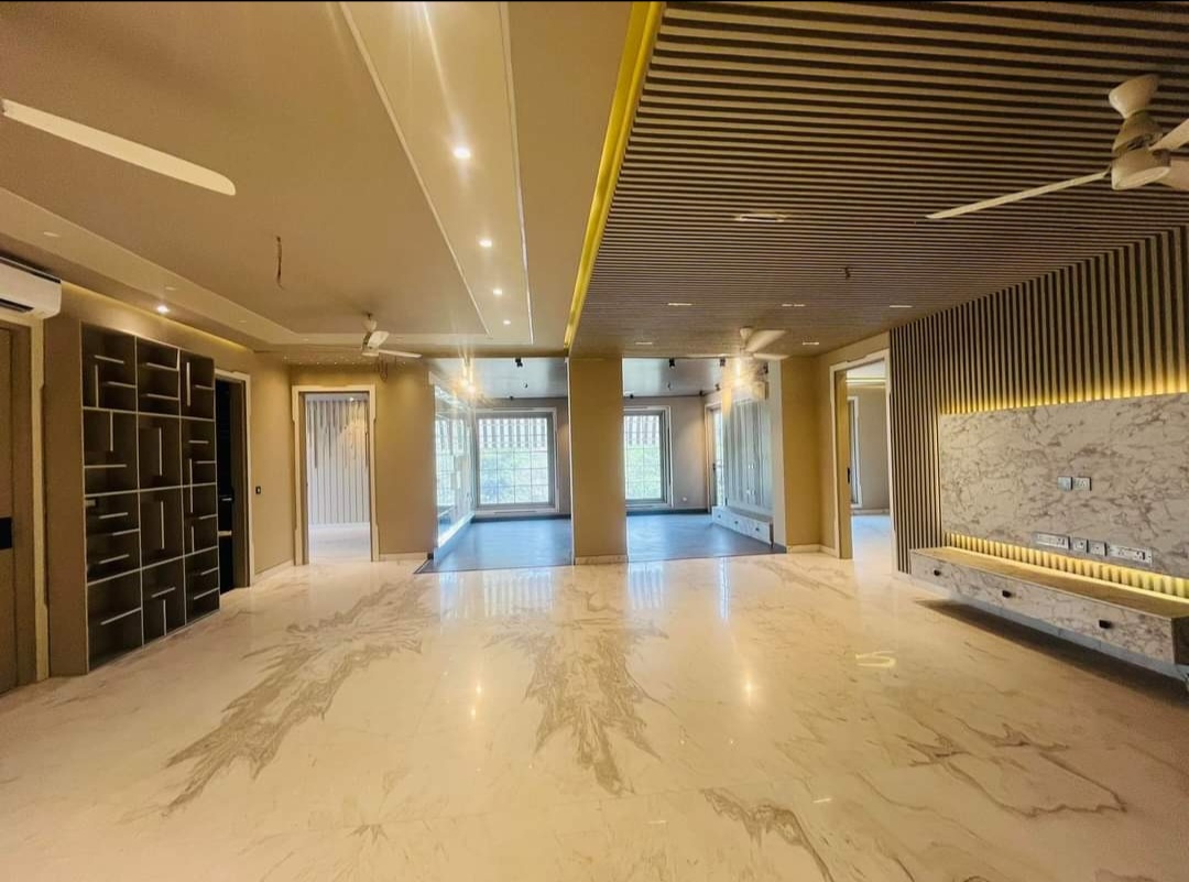 2 BHK Builder Floor For Rent in Dlf Cyber City Gurgaon  7394667