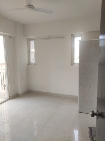 Room in 2.5 BHK Apartment at Signature The Serenas, Sohna Sector 36 – for Sale