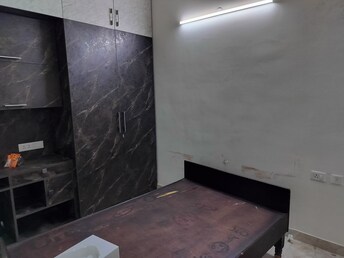 रेसिडेंशियल फ्लैट वर्ग फुट फॉर रेंट इन सिद्धार्थ विहार ग़ाज़ियाबाद  7394831