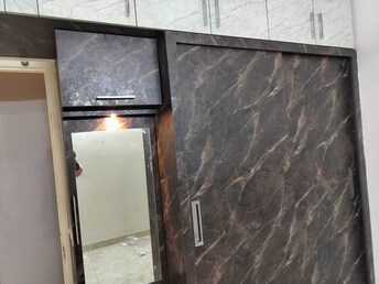 रेसिडेंशियल फ्लैट वर्ग फुट फॉर रेंट इन सिद्धार्थ विहार ग़ाज़ियाबाद  7394831