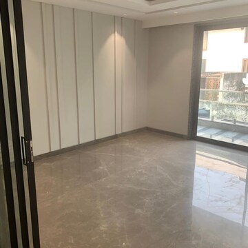 Room in 5 BHK Builder Floor at Shanti Niketan – for Sale