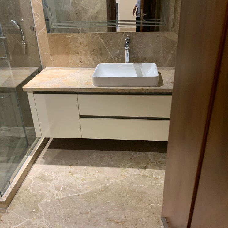 Bathroom, shanti niketan 5 Bedroom 9000 Sq.Ft. Builder Floor In Shanti Niketan Delhi 7394951