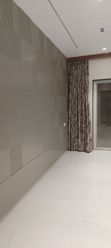 Room in 3 BHK Apartment at Moshi Pradhikaran – for Sale