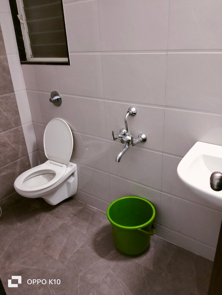 Bathroom, suyog-paradise 2 Bedroom 1105 Sq.Ft. Apartment In Kondhwa Pune 7395040