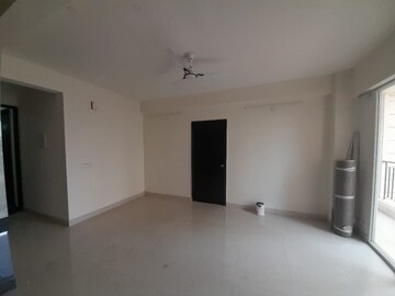 Room in 1.5 BHK Apartment at Breez Global Heights, Sohna Sector 33 – for Sale