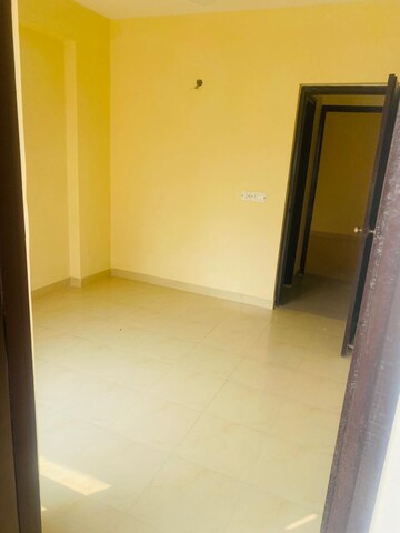 Room in 3 BHK Apartment at GLS Arawali Homes, Sohna Sector 4 – for Sale
