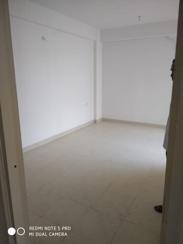 Room in 2 BHK Apartment at GLS Arawali Homes, Sohna Sector 4 – for Sale