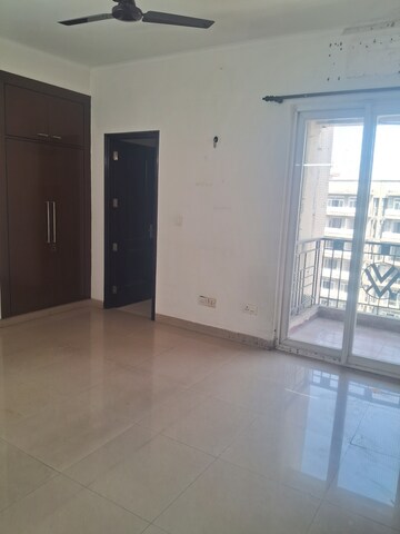 Room in 3.5 BHK Apartment at Shipra Srishti, Ahinsa Khand 1 – for Sale