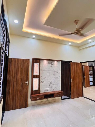 Bedroom in 5 BHK Villa at Mansarovar – for Sale