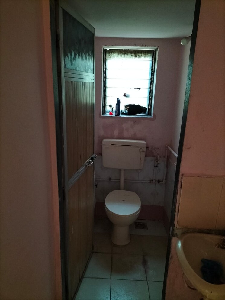 Bathroom, bhagyoday-park 1 Bedroom 800 Sq.Ft. Apartment In Chikan Ghar Thane 7395455