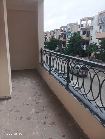 Balcony in 3 BHK Builder Floor at BPTP Parkland, Sector 75 – for Sale