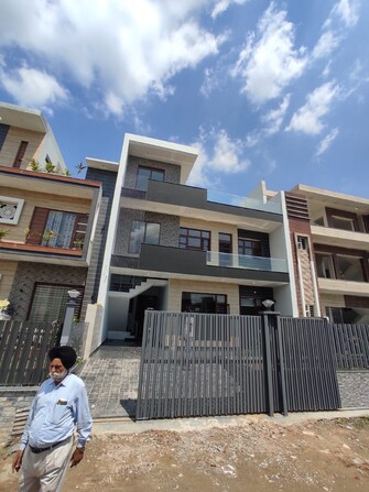 4 BHK Independent House For Rent in Kharar Mohali  7395565