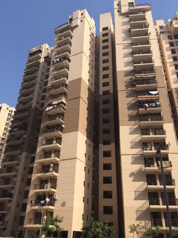 2 BHK Apartment For Rent in Logix Blossom County, Sector 137