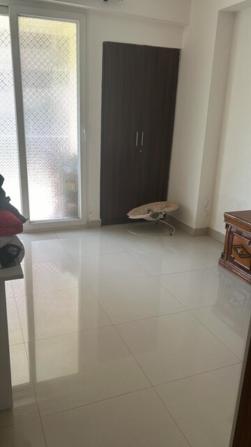 Room in 3.5 BHK Apartment at Pacific Hills, Kishanpur – for Sale