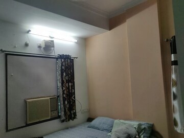 Room in 3.5 BHK Apartment at Vasant Kunj – for Sale