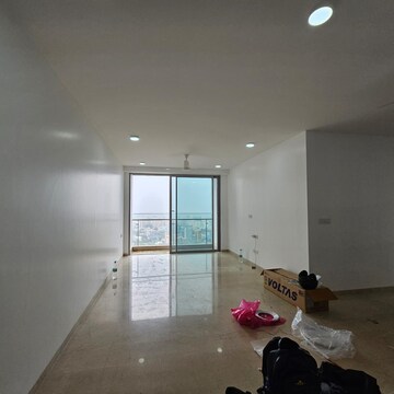 Room in 3 BHK Apartment at Oberoi Sky City, Khande Rao Dongari – for Sale