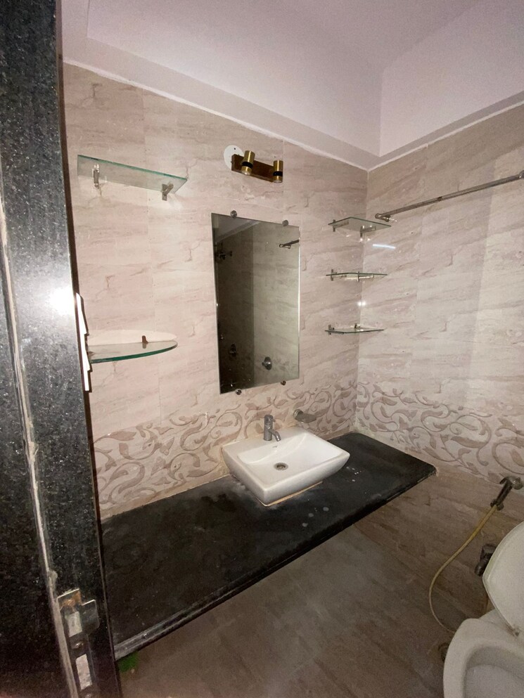 Bathroom, mayfair-legends 2 Bedroom 673 Sq.Ft. Apartment In Malad West Mumbai 7396688