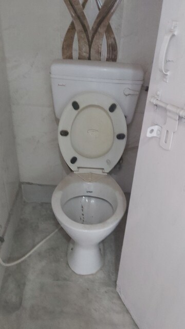 Bathroom in 2.5 BHK Builder Floor at Patparganj – for Sale